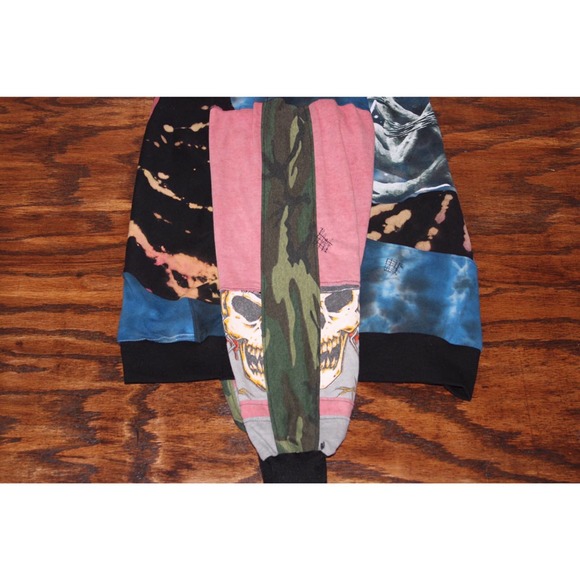 1/1 Reworked Skull Slayer Hoodie, Bleached, Tie dyed Medium, custom hoodie - Picture 9 of 11